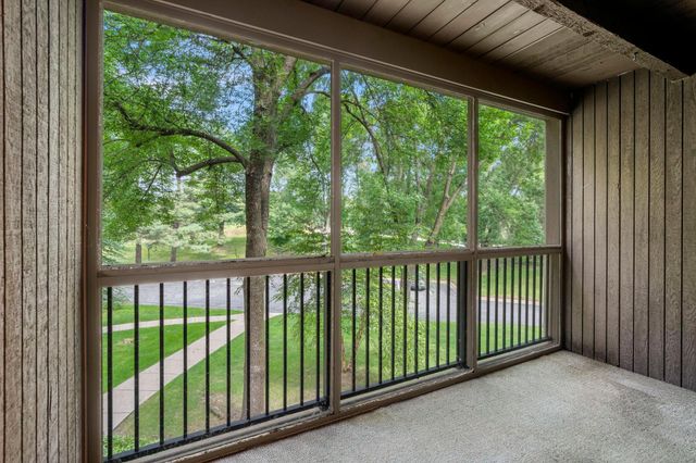 8549 Irwin Road 239, Bloomington, MN 55437