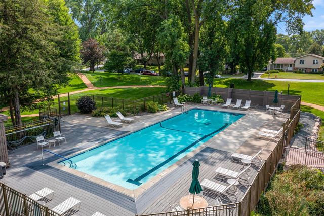 8549 Irwin Road 239, Bloomington, MN 55437