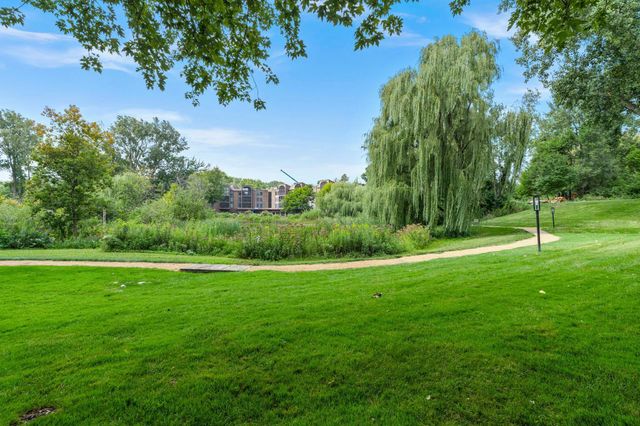 8549 Irwin Road 239, Bloomington, MN 55437