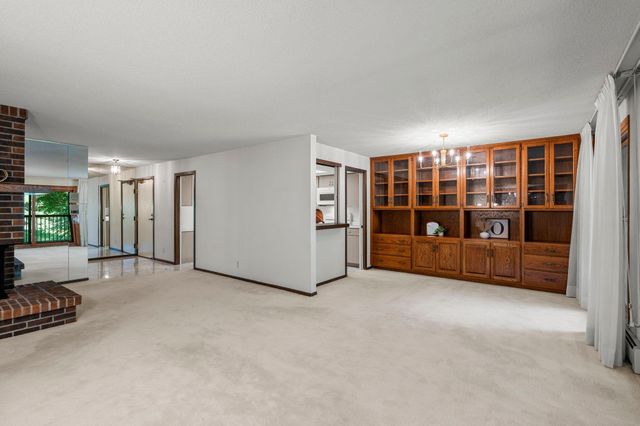 8549 Irwin Road 239, Bloomington, MN 55437