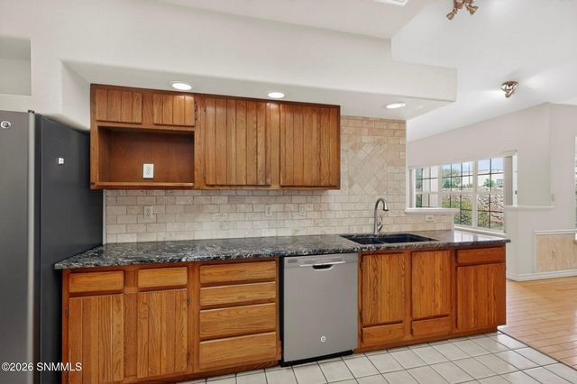 664 Cielo Bonito Court, Las Cruces, NM 88005