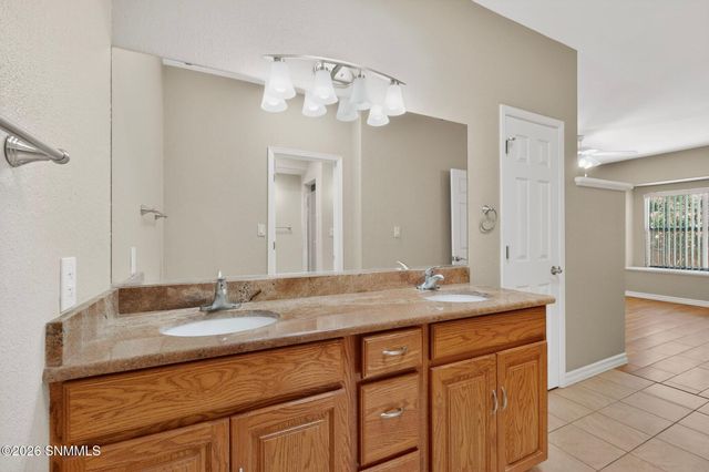 664 Cielo Bonito Court, Las Cruces, NM 88005