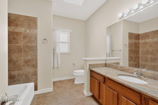 664 Cielo Bonito Court, Las Cruces, NM 88005