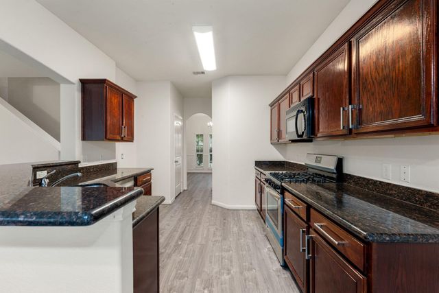 950 Oak Glen Drive, Willis, TX 77378