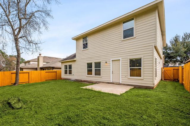 950 Oak Glen Drive, Willis, TX 77378