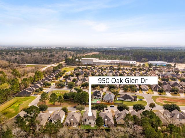 950 Oak Glen Drive, Willis, TX 77378