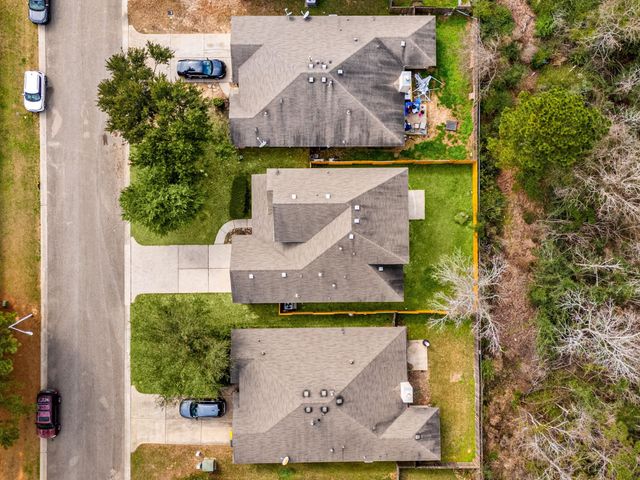 950 Oak Glen Drive, Willis, TX 77378