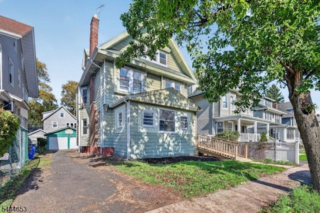 389 N Maple Ave, East Orange City, NJ 07017 — exterior
