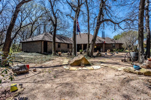 714 MILL CREEK Road, Lancaster, TX 75146