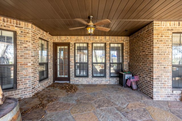 714 MILL CREEK Road, Lancaster, TX 75146