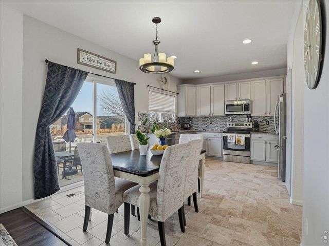 24703 E Kansas Cir, Aurora, CO 80018