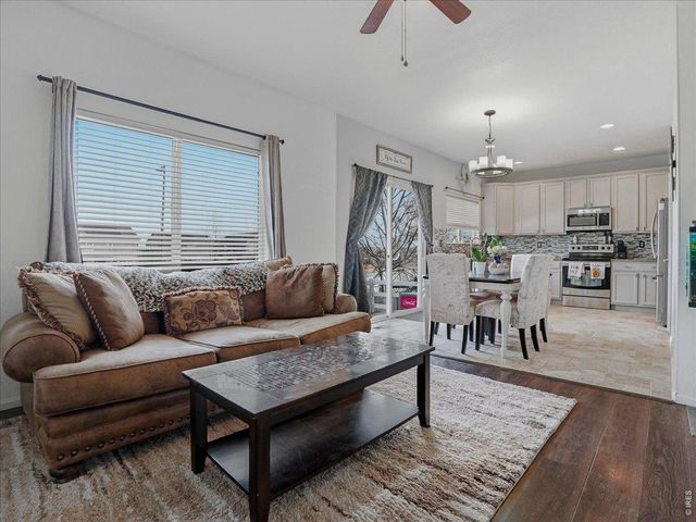 24703 E Kansas Cir, Aurora, CO 80018