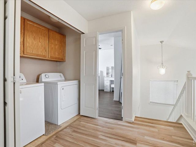 24703 E Kansas Cir, Aurora, CO 80018