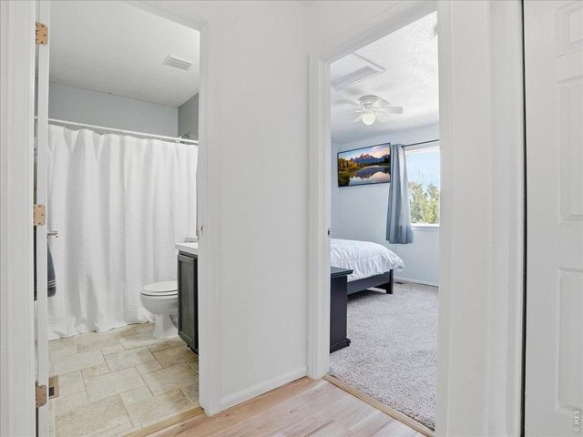 24703 E Kansas Cir, Aurora, CO 80018