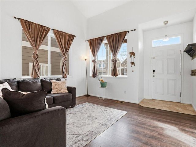 24703 E Kansas Cir, Aurora, CO 80018