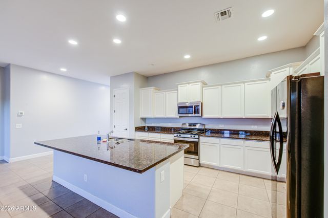 7308 S BENNETT Circle, Gold Canyon, AZ 85118