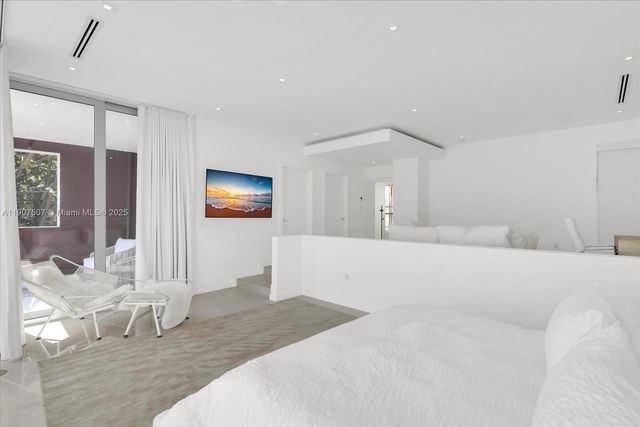 7830 Atlantic Way, Miami Beach, FL 33141