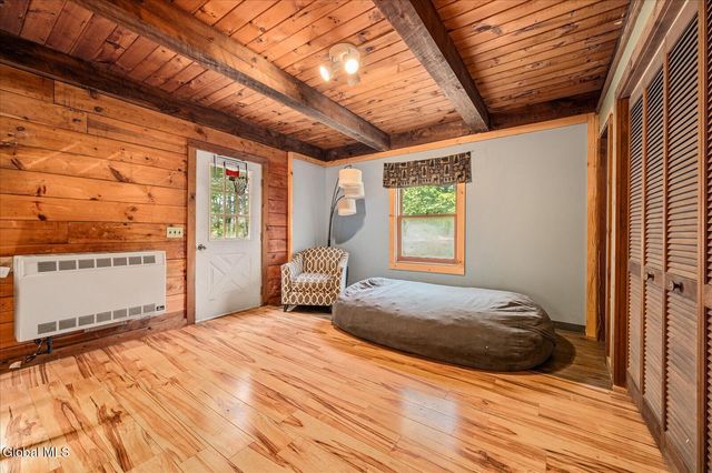 1087 N Hunt Lake Road, Corinth, NY 12822