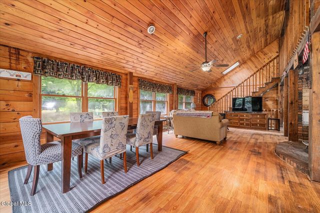 1087 N Hunt Lake Road, Corinth, NY 12822