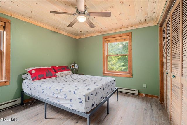 1087 N Hunt Lake Road, Corinth, NY 12822