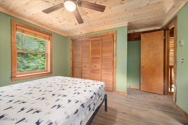 1087 N Hunt Lake Road, Corinth, NY 12822