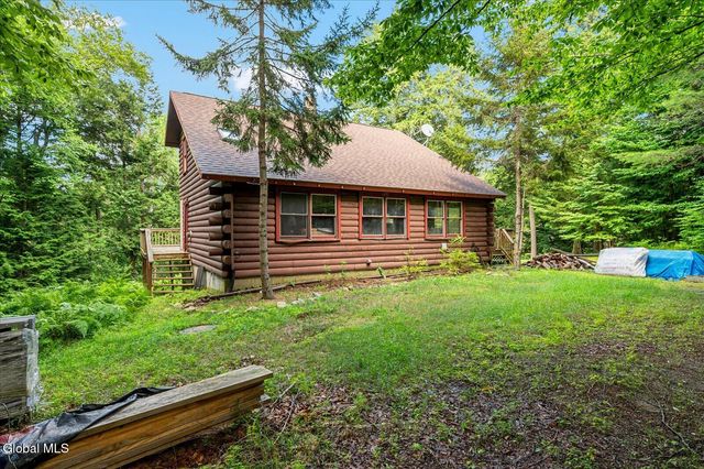 1087 N Hunt Lake Road, Corinth, NY 12822