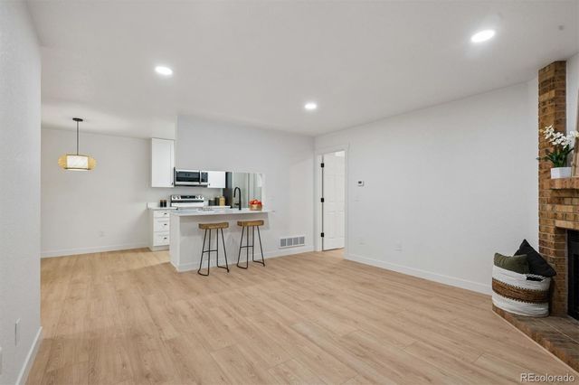 8015 W Eastman Place 101, Denver, CO 80227