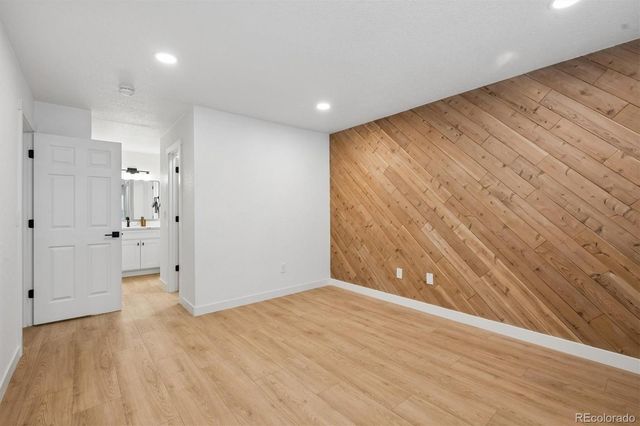 8015 W Eastman Place 101, Denver, CO 80227