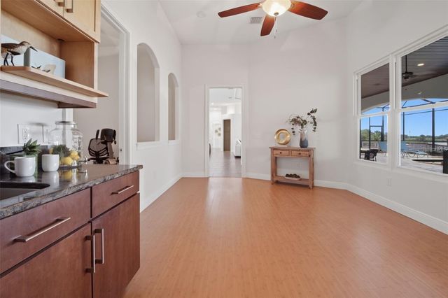 3215 GULF CITY ROAD, Ruskin, FL 33570