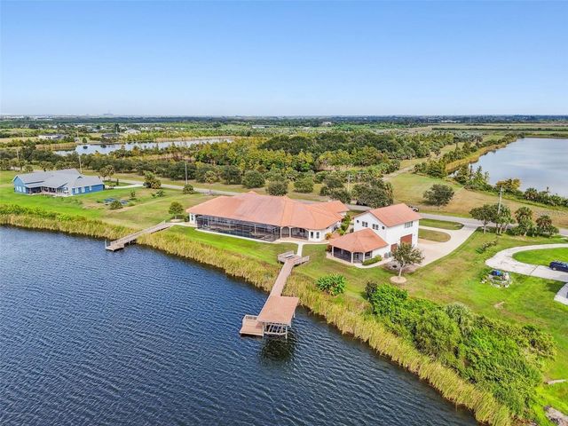 3215 GULF CITY ROAD, Ruskin, FL 33570
