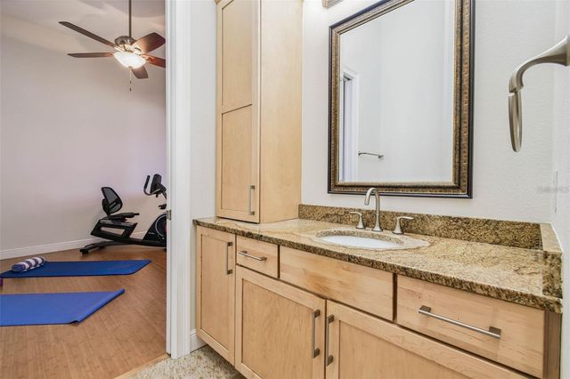 3215 GULF CITY ROAD, Ruskin, FL 33570