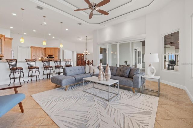 3215 GULF CITY ROAD, Ruskin, FL 33570