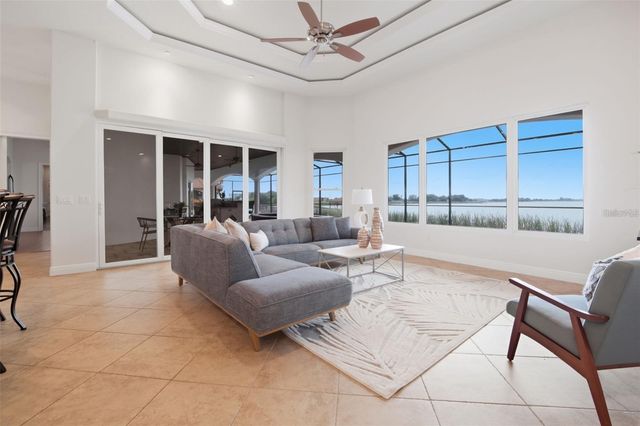 3215 GULF CITY ROAD, Ruskin, FL 33570