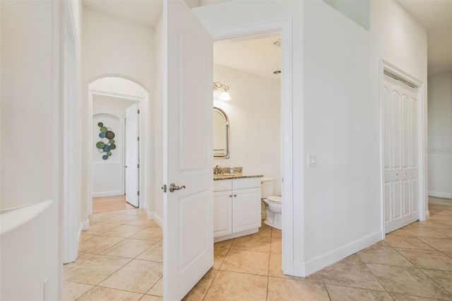 3215 GULF CITY ROAD, Ruskin, FL 33570