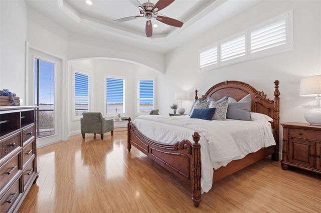 3215 GULF CITY ROAD, Ruskin, FL 33570