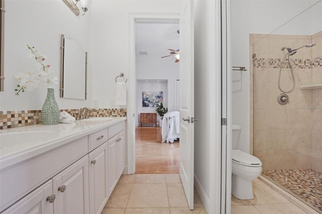 3215 GULF CITY ROAD, Ruskin, FL 33570