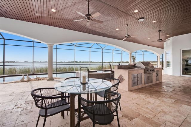 3215 GULF CITY ROAD, Ruskin, FL 33570