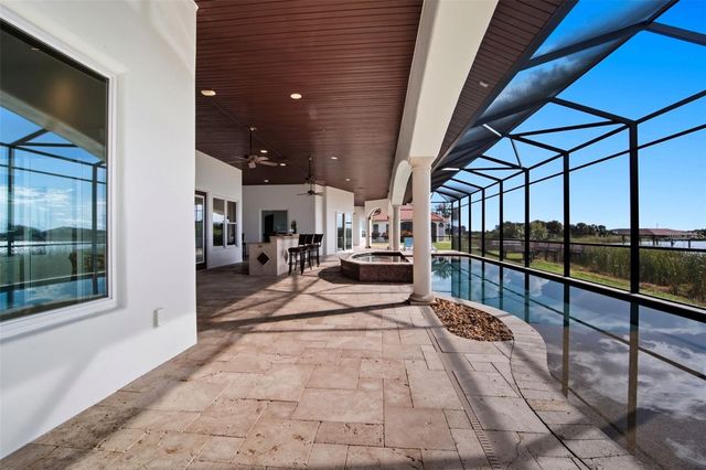 3215 GULF CITY ROAD, Ruskin, FL 33570