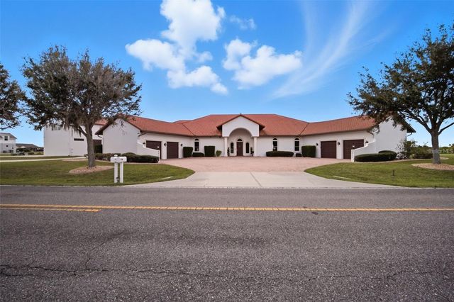 3215 GULF CITY ROAD, Ruskin, FL 33570