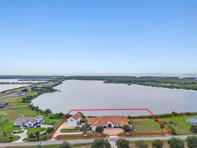 3215 GULF CITY ROAD, Ruskin, FL 33570