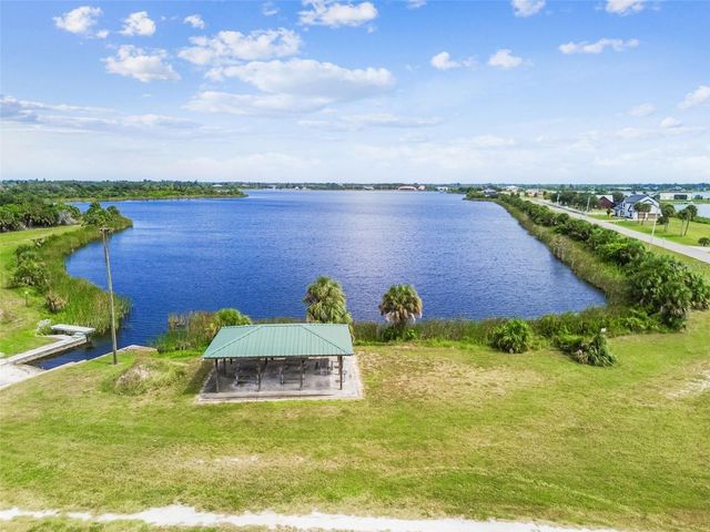 3215 GULF CITY ROAD, Ruskin, FL 33570