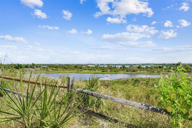 3215 GULF CITY ROAD, Ruskin, FL 33570