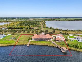 3215 GULF CITY ROAD, Ruskin, FL 33570