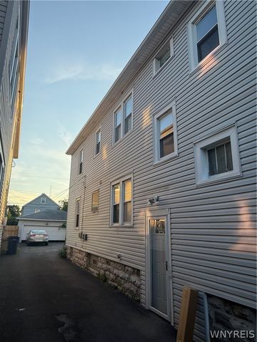 272 Commonwealth Avenue, Buffalo, NY 14216