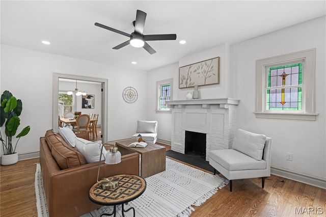7356 Marietta Avenue, Maplewood, MO 63143