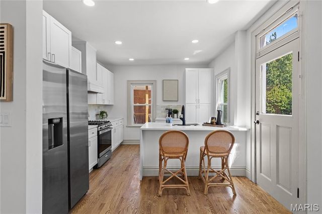7356 Marietta Avenue, Maplewood, MO 63143