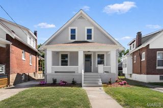 7356 Marietta Avenue, Maplewood, MO 63143