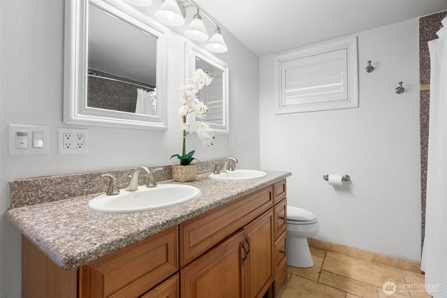 20314 Church Lake Drive E, Bonney Lake, WA 98391