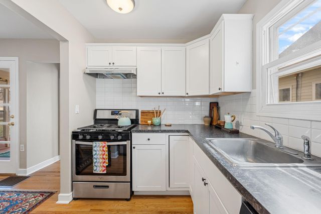 2909 Kentucky Avenue S, Saint Louis Park, MN 55426