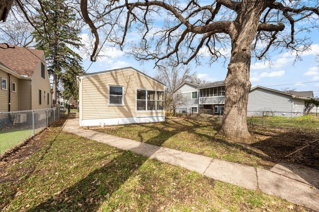 2909 Kentucky Avenue S, Saint Louis Park, MN 55426